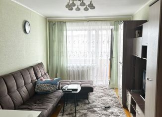 Продажа 3-комнатной квартиры, 59.9 м2, Карпинск, улица 8 Марта, 70