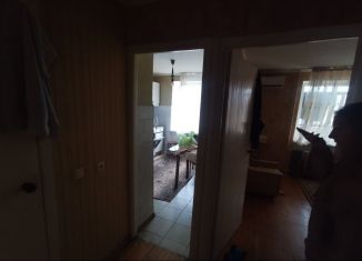 Однокомнатная квартира в аренду, 32 м2, Адыгейск, улица Чайковского, 1