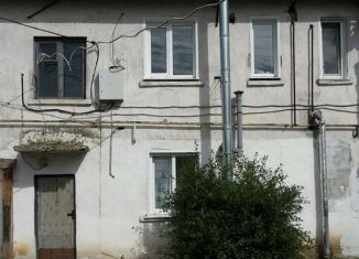 Двухкомнатная квартира на продажу, 42.8 м2, село Прибрежное, Октябрьская улица, 3