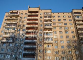 Продается 3-комнатная квартира, 70.6 м2, Санкт-Петербург, улица Жени Стасюк, 3к1