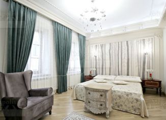 Аренда трехкомнатной квартиры, 110 м2, Санкт-Петербург, Миллионная улица, 17, Миллионная улица