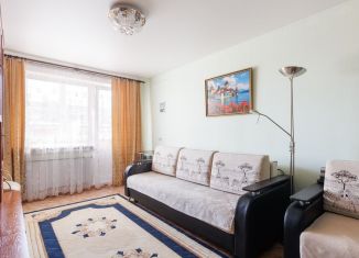 Продажа 2-комнатной квартиры, 44.2 м2, Новосибирск, Нарымская улица, 9, метро Красный проспект