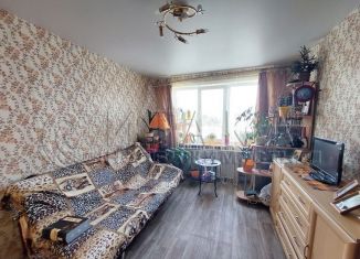 Продажа 4-комнатной квартиры, 72.8 м2, Ленинградская область, Центральная улица, 8