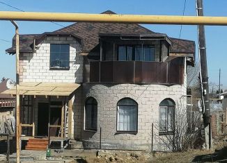 Продам коттедж, 200 м2, Кыштым, площадь Карла Маркса