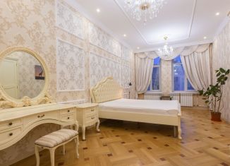 4-комнатная квартира в аренду, 160 м2, Санкт-Петербург, набережная канала Грибоедова, 49, метро Спасская