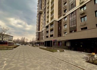 Продается двухкомнатная квартира, 68.6 м2, Наро-Фоминск, улица Курзенкова, 18