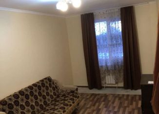 Продается 5-комнатная квартира, 50 м2, Туапсе, улица Калараша, 16