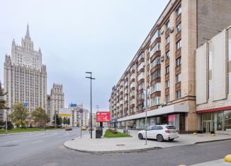 Сдаю 2-комнатную квартиру, 30 м2, Москва, Смоленская улица, 3, Смоленская улица