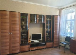 Продается 4-комнатная квартира, 80 м2, Оренбург, Яицкая улица, 36, Центральный район