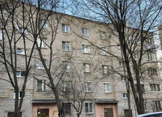 Продам 1-комнатную квартиру, 38 м2, рабочий посёлок Быково, Опаринская улица, 3к1
