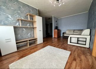Продаю 2-комнатную квартиру, 41 м2, Екатеринбург, Сахалинская улица, 1, метро Машиностроителей