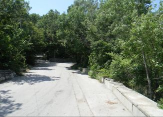 Продам участок, 97 сот., посёлок городского типа Виноградное, улица Красина