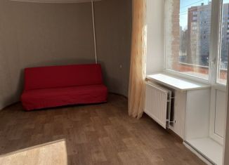 Сдается 1-ком. квартира, 45 м2, Петергоф, улица Шахматова, 12к2