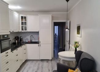 Продается 2-ком. квартира, 44.8 м2, Мурино, проспект Авиаторов Балтики, 7, ЖК Виктория