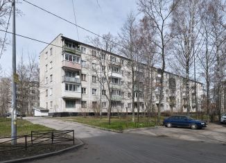 Двухкомнатная квартира на продажу, 43 м2, Ломоносов, Красноармейская улица, 35А