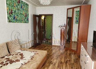 Продается трехкомнатная квартира, 72 м2, Волосово, Ленинградская улица, 13