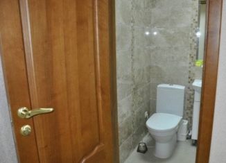 Продажа помещения свободного назначения, 80 м2, Евпатория, проспект Ленина, 54