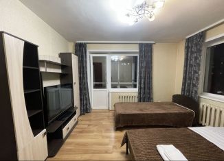 Сдам 2-ком. квартиру, 50 м2, Пермь, улица Революции, 62А