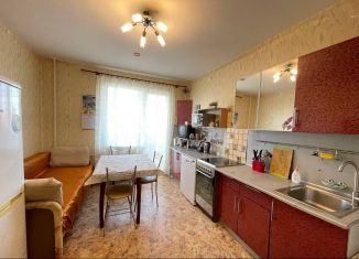 Сдается двухкомнатная квартира, 66.2 м2, Санкт-Петербург, Богатырский проспект, 52к1, метро Комендантский проспект
