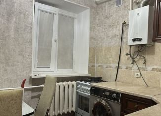 Сдается в аренду 2-ком. квартира, 43 м2, Карачаево-Черкесия, улица Жуковского, 18
