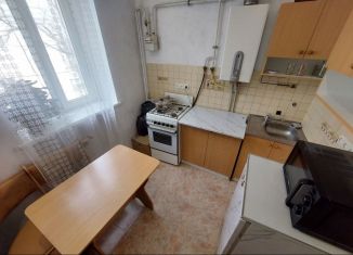 Сдаю однокомнатную квартиру, 30 м2, Севастополь, улица Челюскинцев, 36