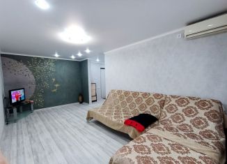 Сдам 2-комнатную квартиру, 50 м2, Астраханская область, улица Савушкина, 48