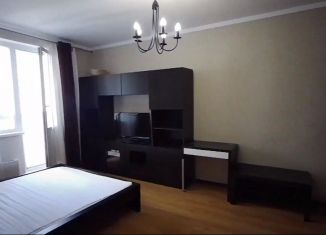 Сдам в аренду 1-комнатную квартиру, 36 м2, Челябинская область, Пограничная улица, 2
