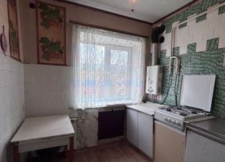 2-комнатная квартира на продажу, 42.2 м2, Калужская область, улица Маршала Жукова, 43