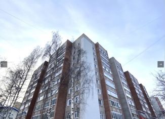 Трехкомнатная квартира на продажу, 75.4 м2, Кировская область, улица МОПРа, 80