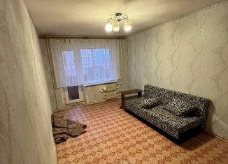 Сдается 2-комнатная квартира, 50 м2, Тольятти, улица 70 лет Октября, 68