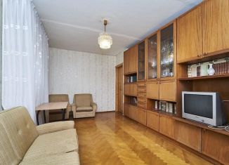 Продается трехкомнатная квартира, 65 м2, Краснодар, улица Петра Метальникова, 13, улица Петра Метальникова