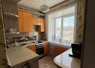 Четырехкомнатная квартира на продажу, 61 м2, Иркутская область, улица Курчатова, 42