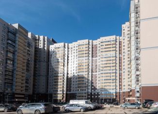 Продается двухкомнатная квартира, 68 м2, Казань, проспект Альберта Камалеева, 30, ЖК Казань XXI Век