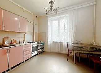 3-комнатная квартира на продажу, 68 м2, Краснодарский край, улица Ленина, 84