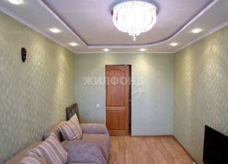 Продам 2-комнатную квартиру, 44.2 м2, Новосибирск, улица Ватутина, 65