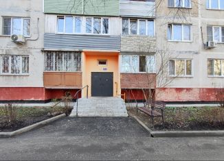 Продается двухкомнатная квартира, 52.3 м2, Серпухов, улица Пушкина, 44