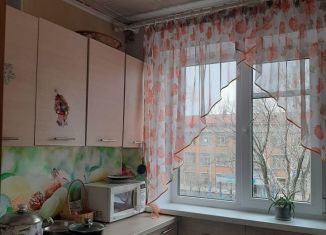 Продаю двухкомнатную квартиру, 44.3 м2, Прокопьевск, улица Жолтовского, 10