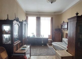 Продается двухкомнатная квартира, 70.7 м2, Санкт-Петербург, набережная реки Мойки, 14, метро Невский проспект