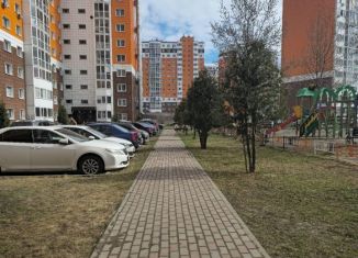 Двухкомнатная квартира на продажу, 63.7 м2, Тверь, улица Склизкова, 108