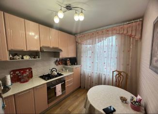 Продажа трехкомнатной квартиры, 64.6 м2, Магнитогорск, улица Ворошилова