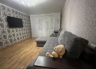 Продается четырехкомнатная квартира, 75.1 м2, Нижнекамск, проспект Химиков, 72Г