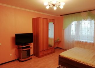 Сдам 1-комнатную квартиру, 39 м2, Абакан, Пирятинская улица, 19Г