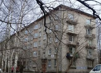 Продаю 3-комнатную квартиру, 55.6 м2, Санкт-Петербург, Новосибирская улица, 18