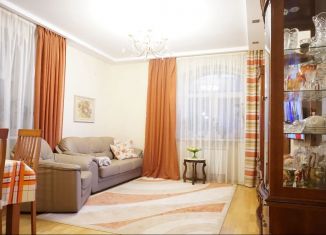 Продается трехкомнатная квартира, 83 м2, Кировская область, улица Володарского, 112