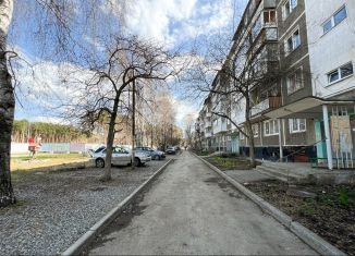 Продается 3-ком. квартира, 61 м2, Екатеринбург, улица Академика Бардина, 8, улица Академика Бардина