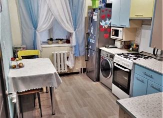 Продам 2-ком. квартиру, 54 м2, посёлок городского типа Оричи, улица 8 Марта, 27