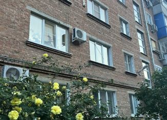 Продаю однокомнатную квартиру, 30.5 м2, Краснодарский край, Комсомольская улица, 206А