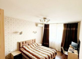 Продается 2-комнатная квартира, 70.3 м2, Нижегородская область, улица Обухова, 6
