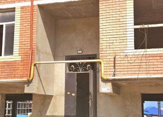 Продаю 2-комнатную квартиру, 60 м2, Махачкала, проспект Амет-Хана Султана