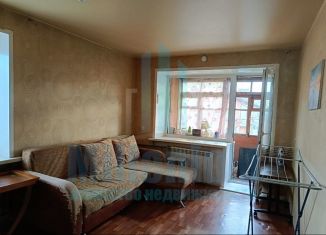 Однокомнатная квартира в аренду, 33 м2, Кемеровская область, улица Юрия Смирнова, 32